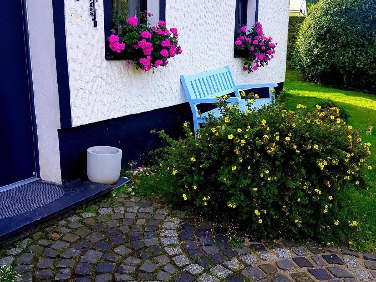 Apartment With Garden In A Wooded Setting Auw bei Prum 外观 照片